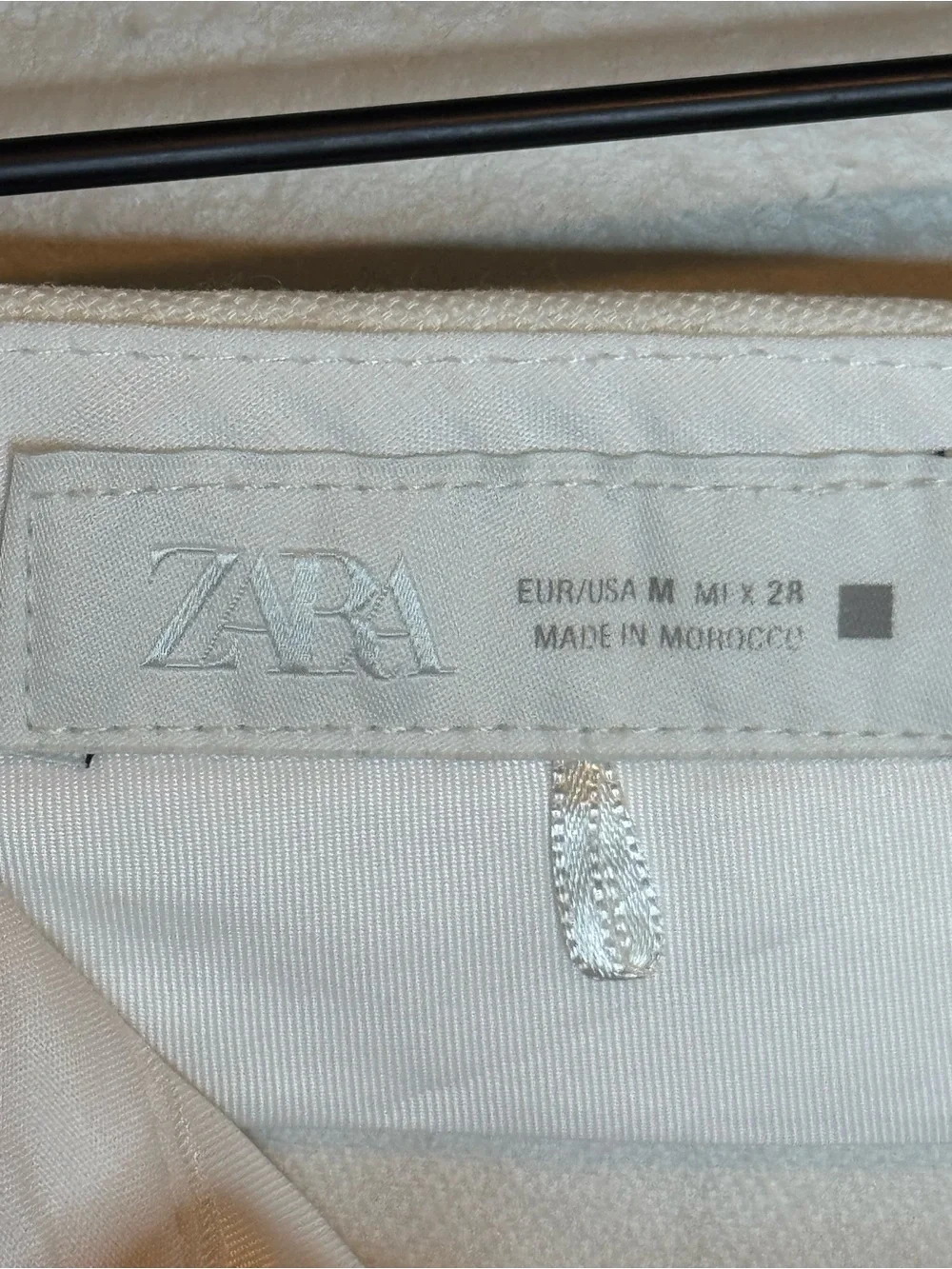 ZARA White Wide Leg Cropped Pants Front Seam Pintuck High Rise